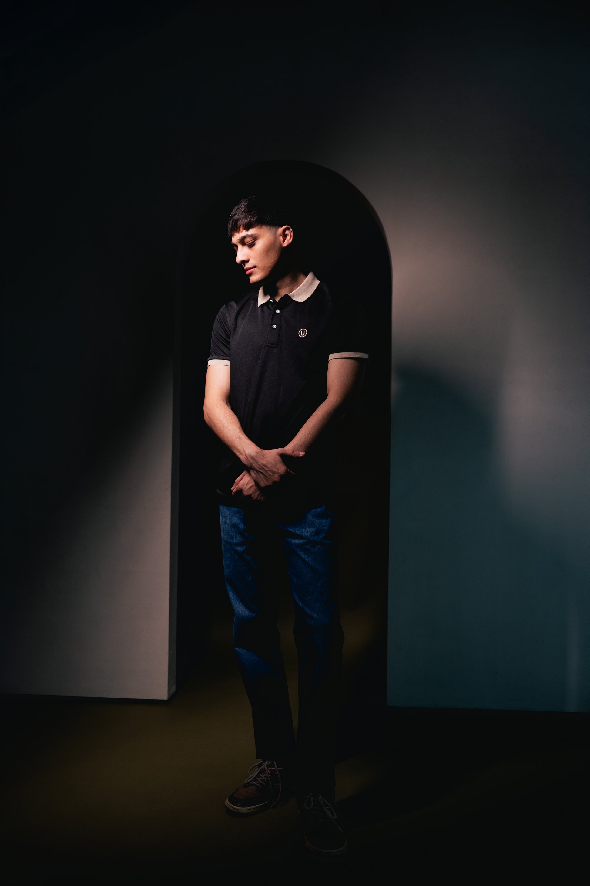 SlateEdge Polo – Obsidian Dune Edition