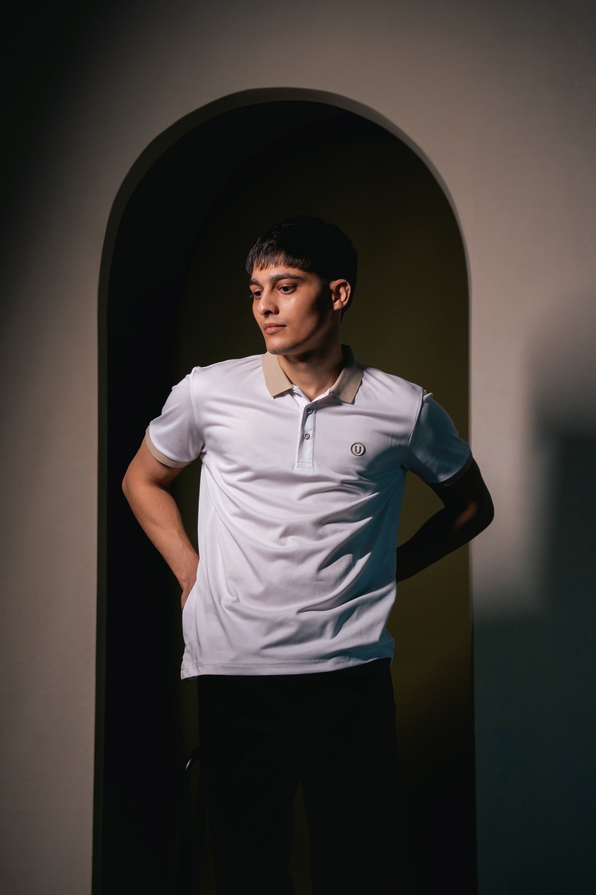 SlateEdge Polo – Ivory Sand Edition