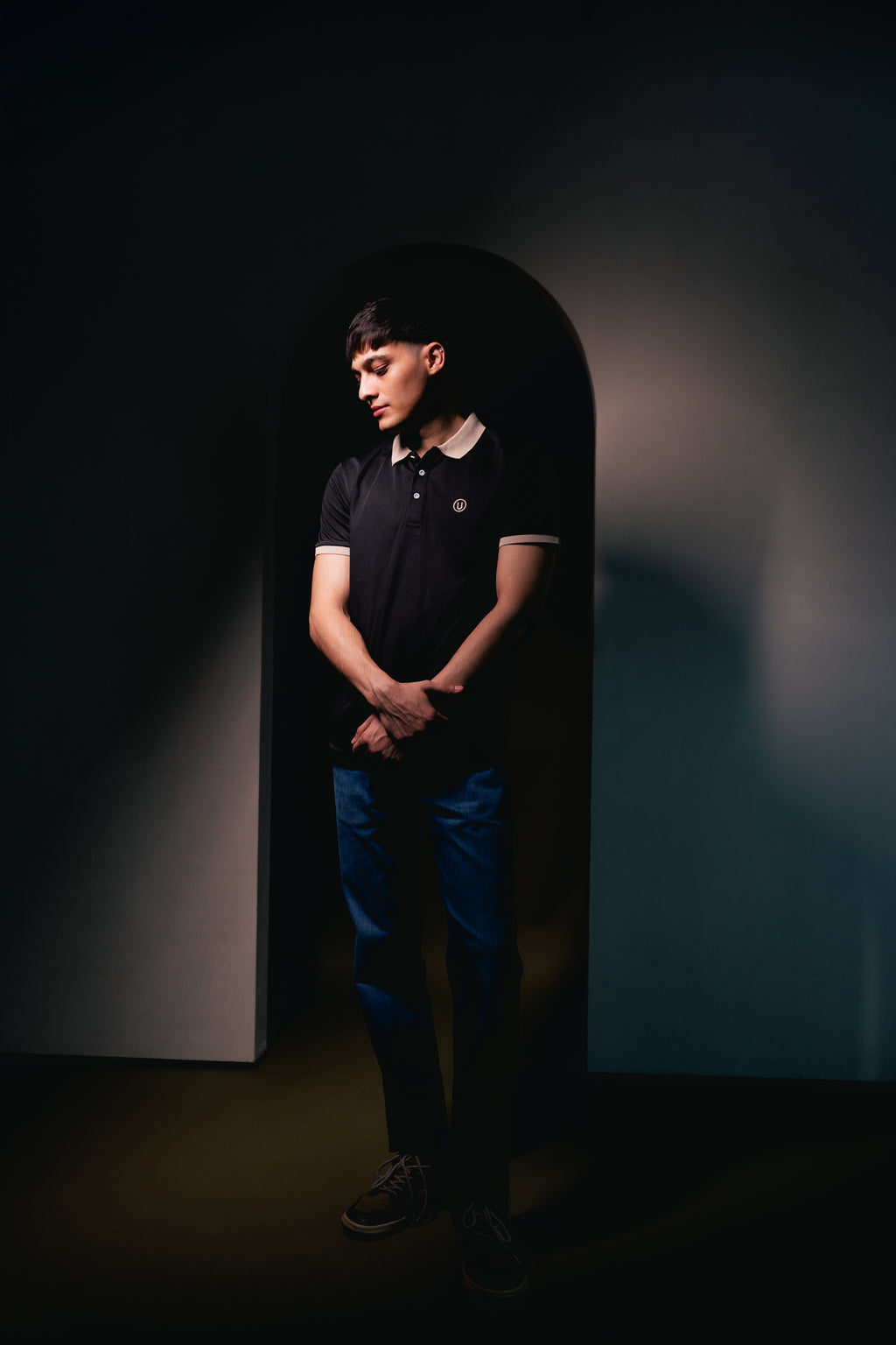 SlateEdge Polo – Obsidian Dune Edition